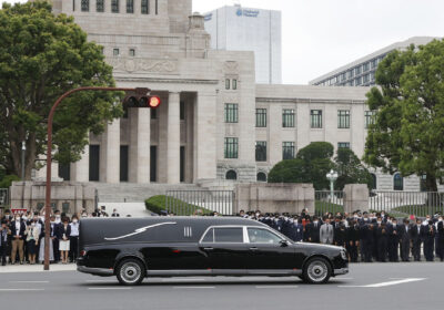  Japanese say final goodbye to former PM Shinzo Abe at funeral