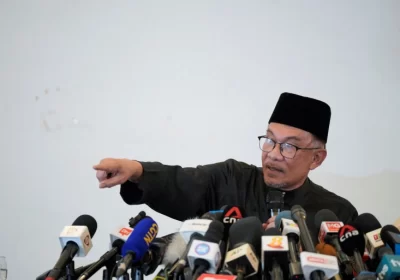 Malaysia’s Anwar gets to work, promising inclusive government