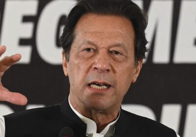 Imran Khan hits out at Pakistan govt .